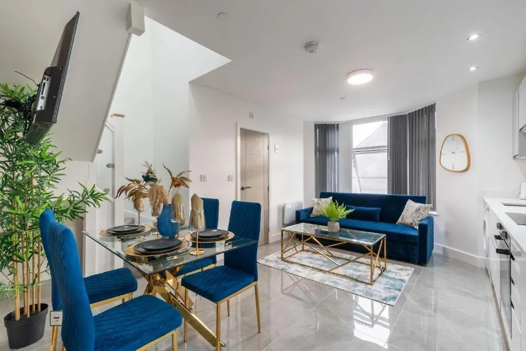 Modern Living Apartments - In Cardiffの連絡先